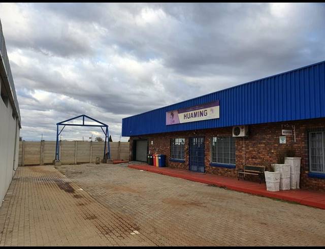 BUSINESS FOR SALE IN HENLEY-ON-KLIP